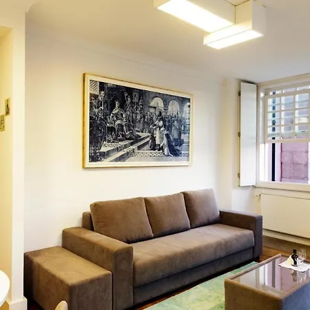 Mercado Dos Poetas - Tourism * Oporto