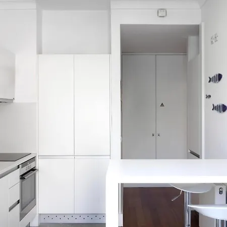 Mercado Dos Poetas - Tourism Apartment *